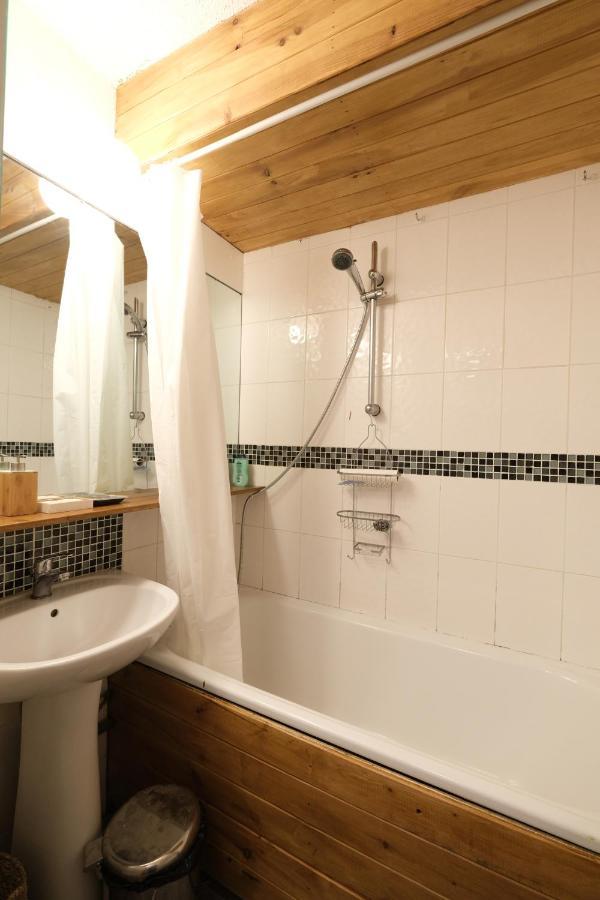 Cozy Chamonix Ski Studio With Mountain Views Екстериор снимка