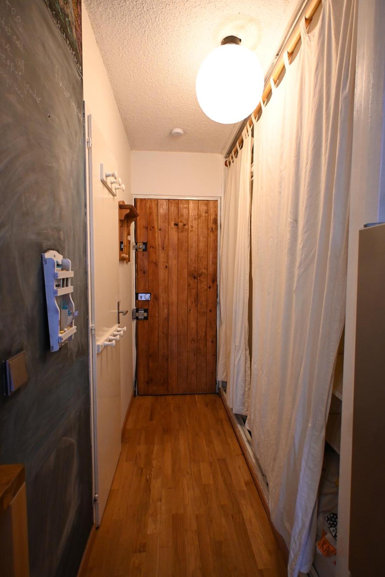 Cozy Chamonix Ski Studio With Mountain Views Екстериор снимка