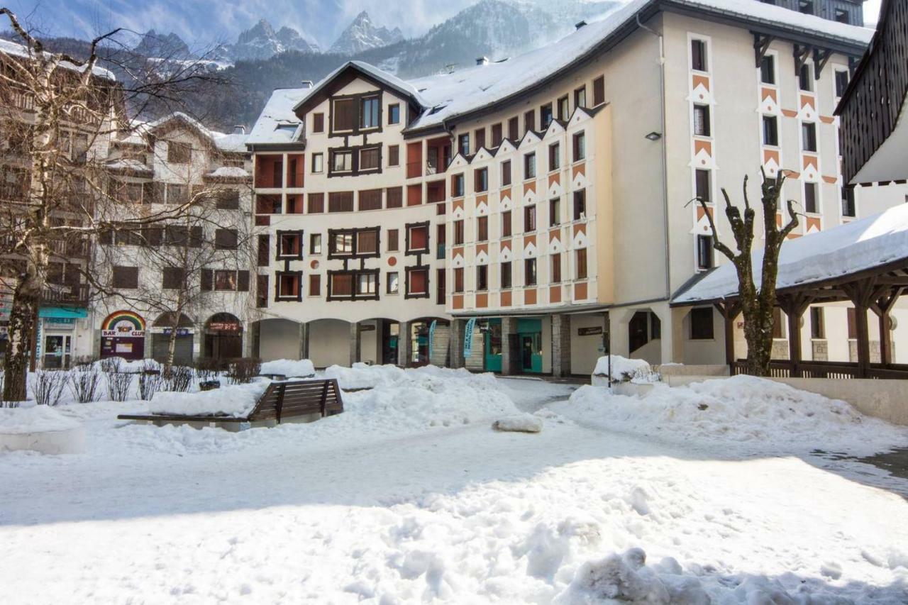 Cozy Chamonix Ski Studio With Mountain Views Екстериор снимка