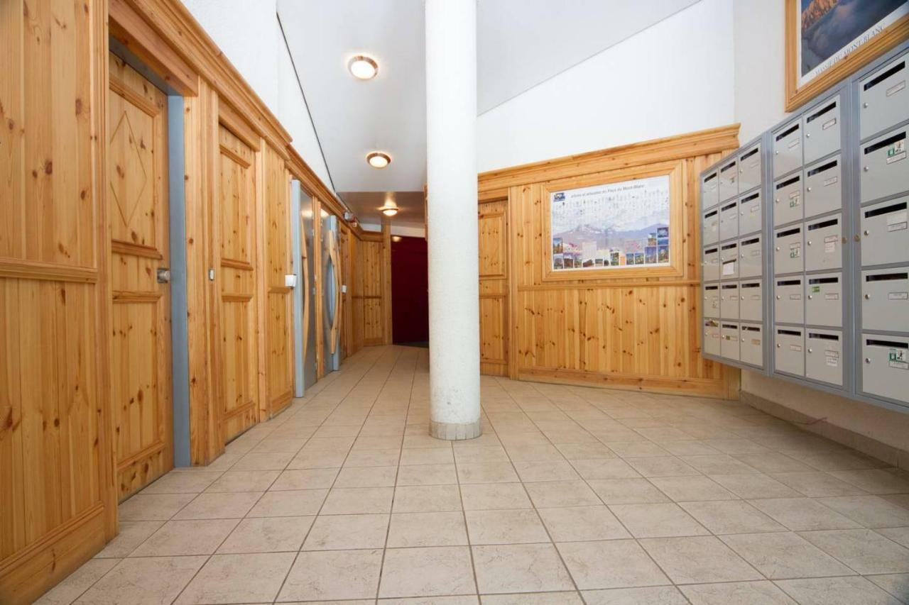Cozy Chamonix Ski Studio With Mountain Views Екстериор снимка
